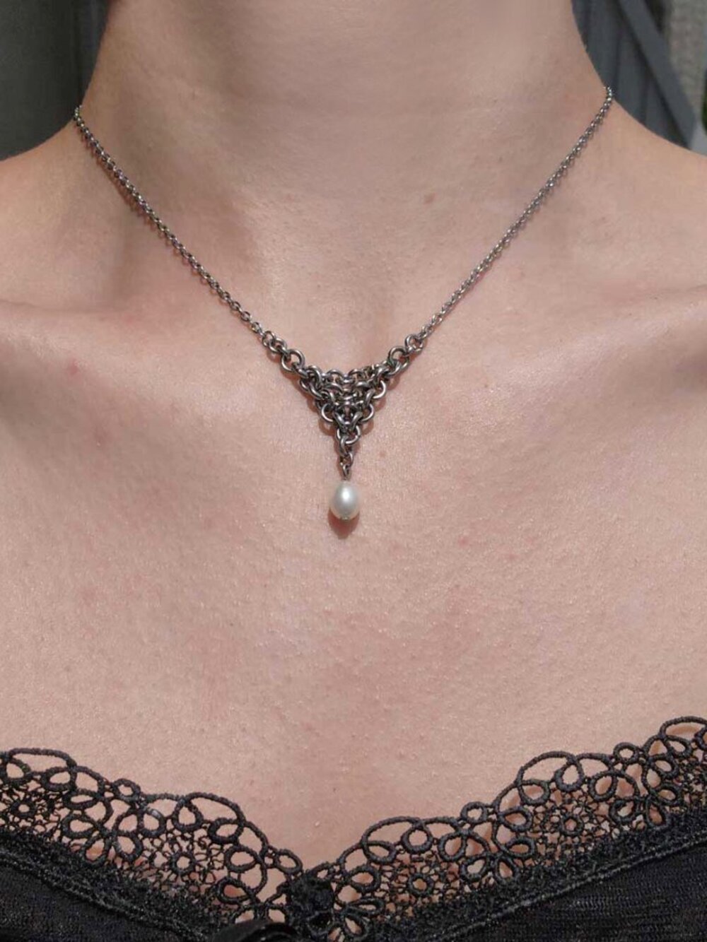 Vintage Victorian style silver necklace with a pearl drop